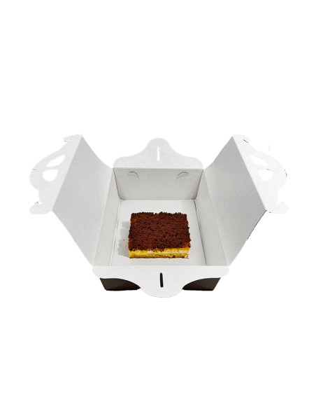 Exceptionally shaped cakes in packs of 10